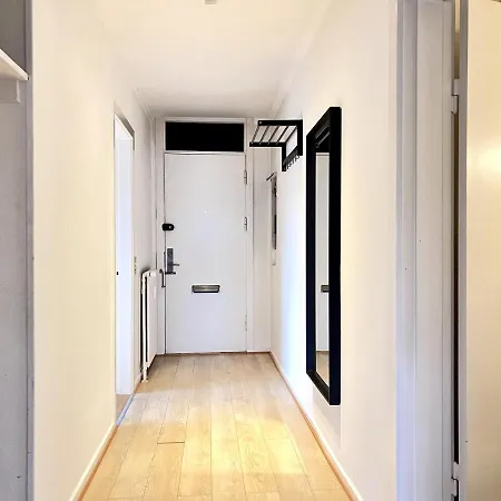 One Bedroom In Glostrup, Hovedvejen 182, דירה גלוסטרופ